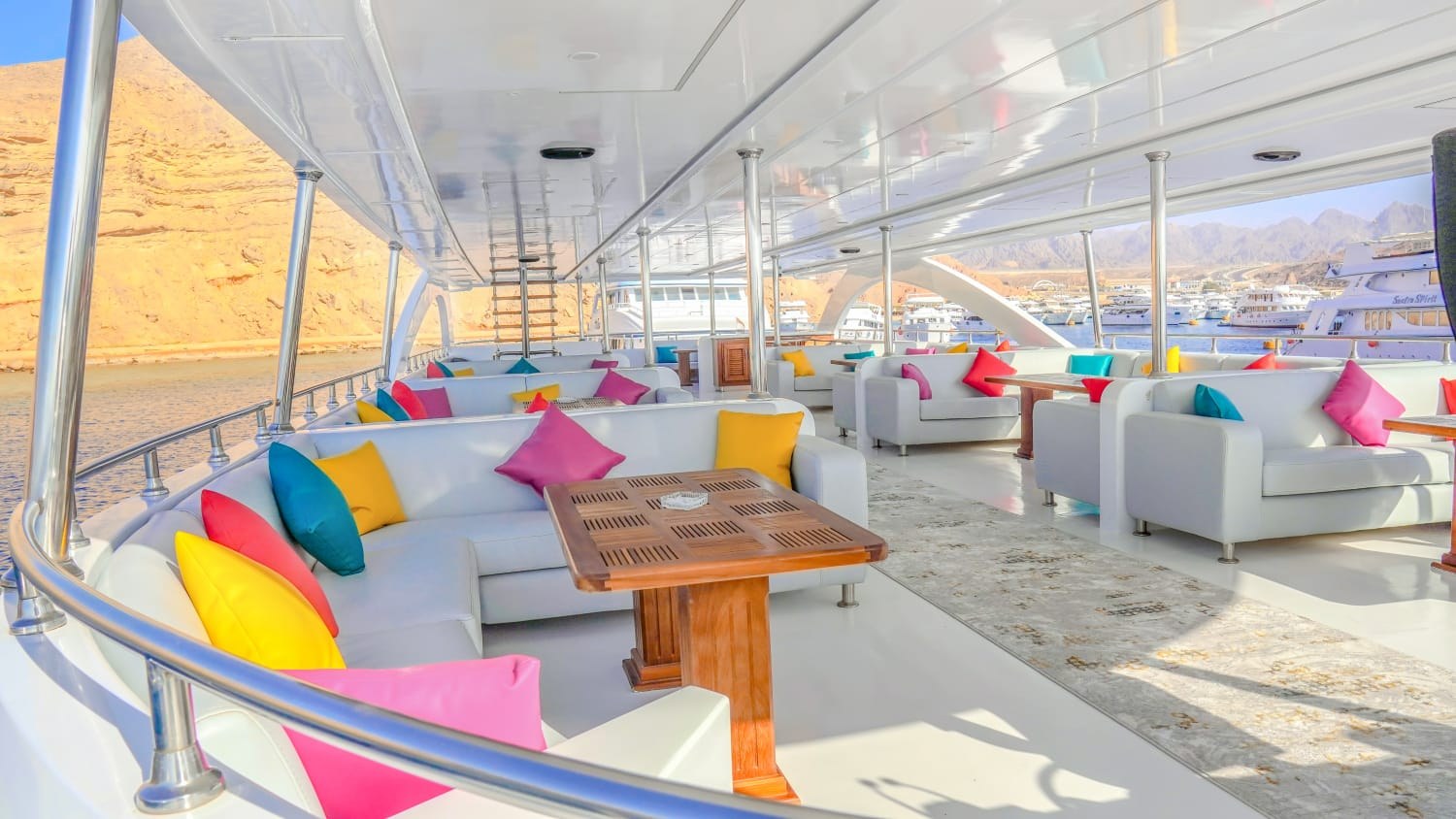 Samia Premium Luxury VIP Yacht – White Island & Ras Mohammed